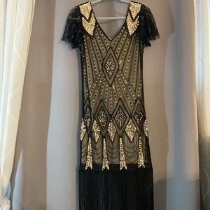 Roaring 20's Gatsby Style Gold and Black Dress